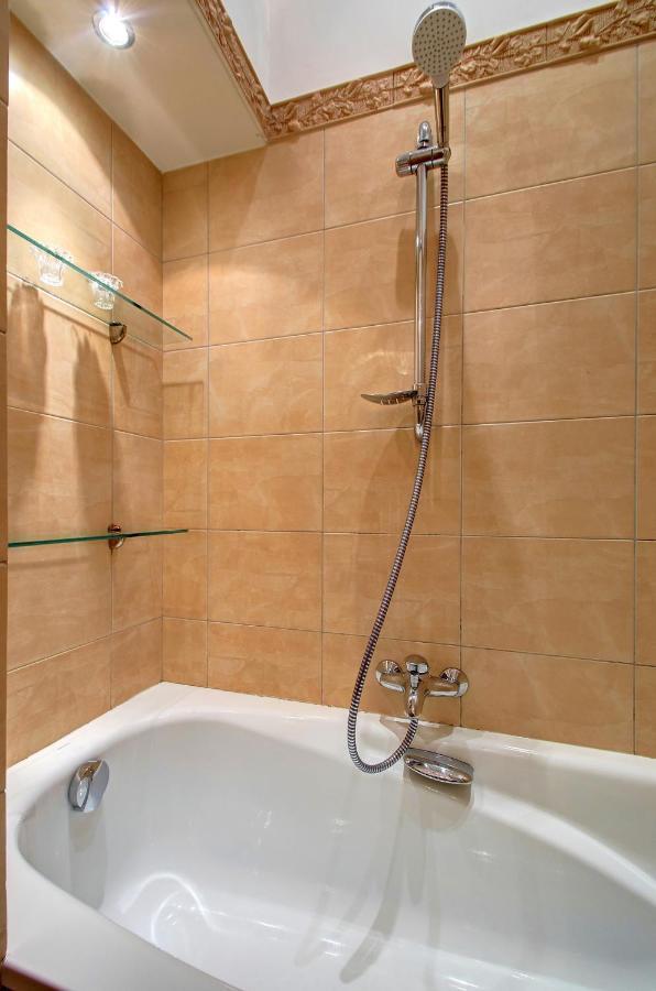 Romantic City Center Apartment In Old Town ヴィリニュス エクステリア 写真