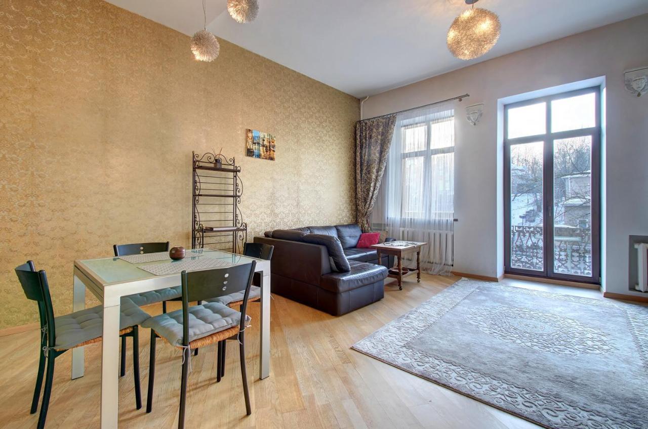Romantic City Center Apartment In Old Town ヴィリニュス エクステリア 写真